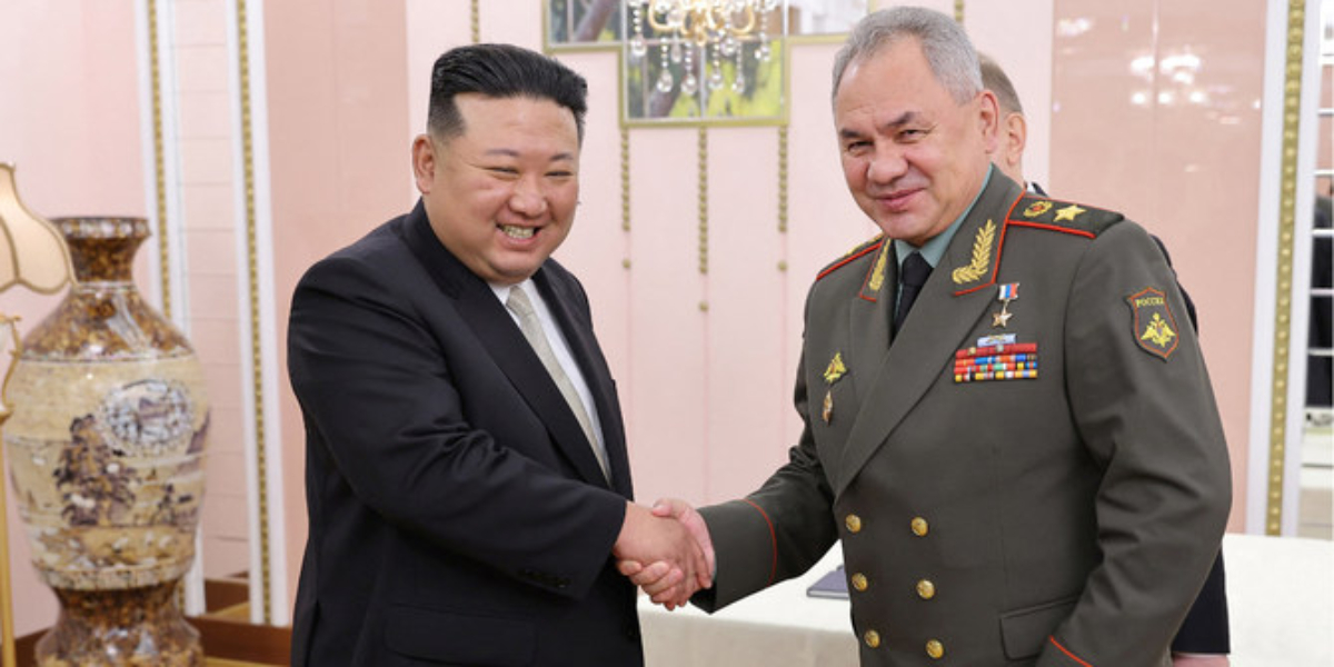 روسی وزیر دفاع کی شمالی کوریا میں بیلسٹک میزائلوں کی نمائش میں شرکت