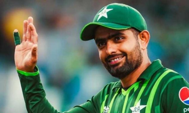 پی سی بی نے سینٹرل کنٹریکٹ پر بابر اعظم کو اعتماد لے لیا