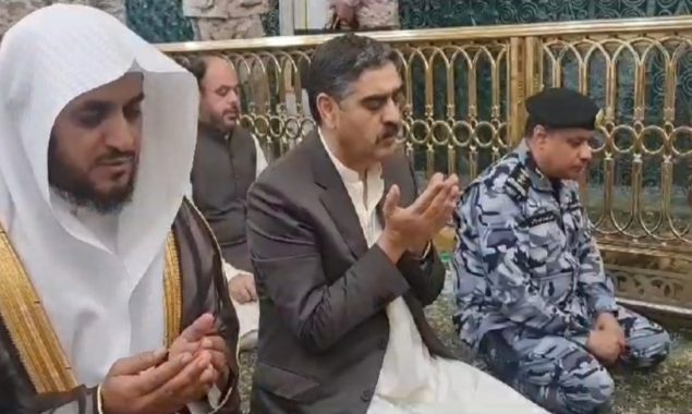 نگران وزیر اعظم