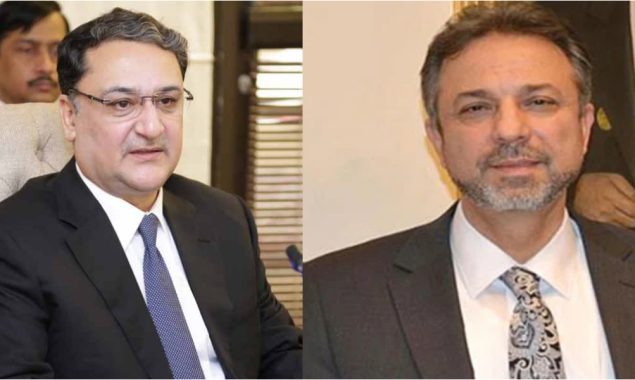 نگران وزیر دفاع