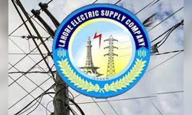 لیسکو کو کروڑوں کا نقصان پہنچانے والا الیکٹریشن گرفتار، درجنوں صارفین بھی زد میں