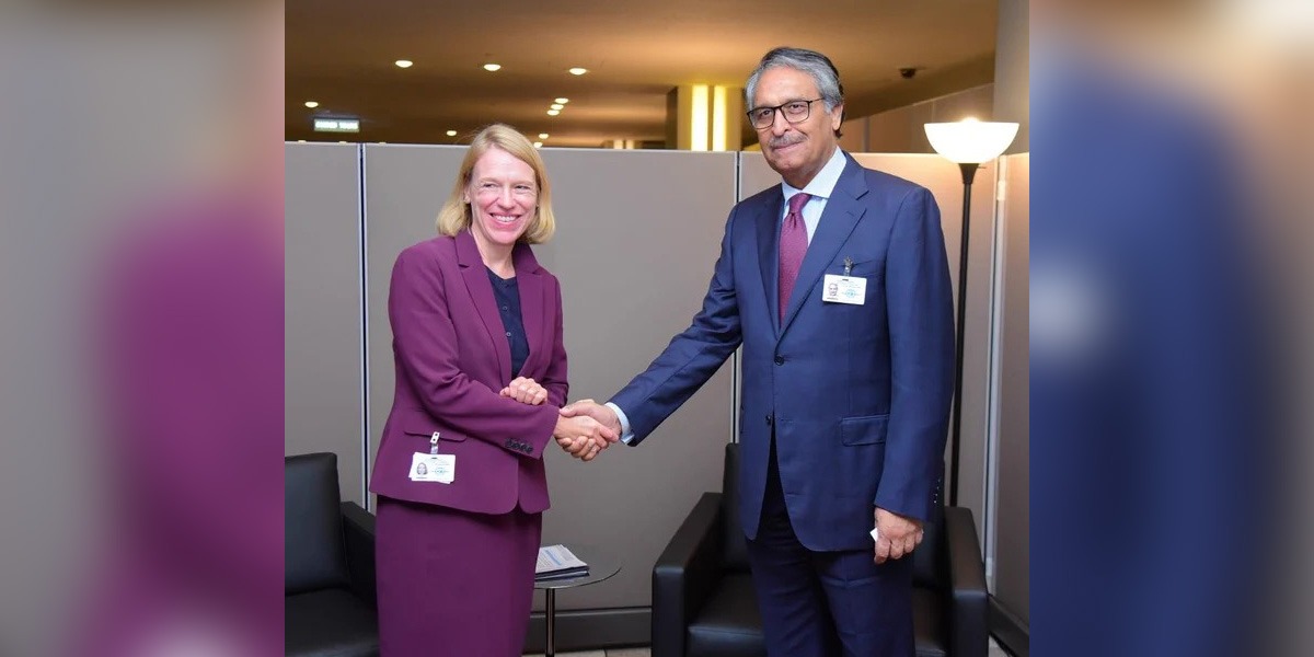 نگران وزیر خارجہ