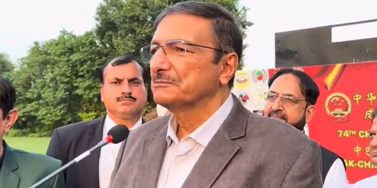 ٹیم میں کوئی لڑائی نہیں، پوری ٹیم متحد ہے، ذکاء اشرف
