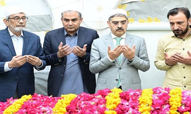 نگران وزیر اعظم