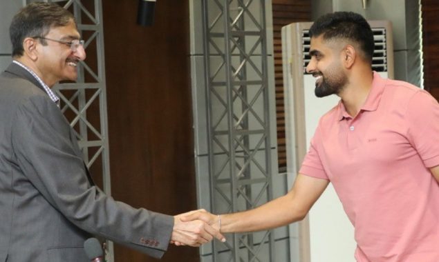 بابر اعظم کی کپتانی کے مستقبل کا فیصلہ کون کرے گا؟ ذکاء اشرف نے بتادیا