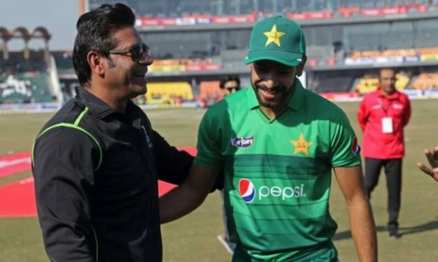 حارث رؤف کے بارے میں وہاب ریاض کے ریمارکس پر عاقب جاوید پھٹ پڑے