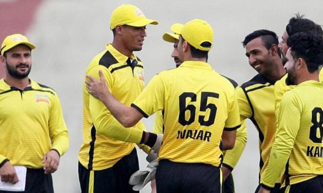 ون ڈے پاکستان کپ؛ پشاور نے فاٹا کو شکست دے کر فائنل کے لیے کوالیفائی کرلیا