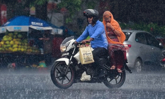بھارتی ریاست تامل ناڈو میں موسلادھار بارش کے بعد ریڈ الرٹ جاری