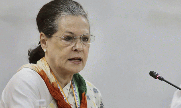 ارکان پارلیمنٹ کی معطلی پر سونیا گاندھی مودی حکومت پر پھٹ پڑیں