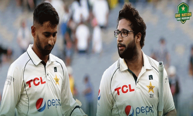 پرتھ ٹیسٹ: پاکستان نے 2 وکٹوں کے نقصان پر 132 رنز بنالیے