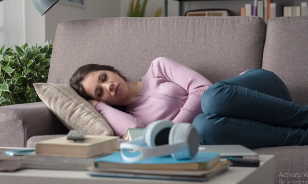 دن کے وقت مختصر سی نیند لینے کا یہ حیرت انگیز فائدہ بھی جان لیں