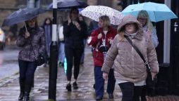 برطانیہ میں آندھی اور طوفان سے نظام زندگی درہم برہم
