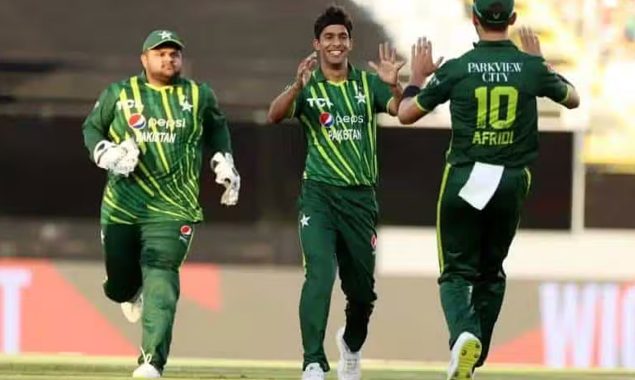 دوسرا ٹی ٹوئنٹی؛ پاکستان کرکٹ ٹیم آکلینڈ سے ہملٹن پہنچ گئی