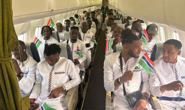 گیمبیا کی فٹبال ٹیم دوران پرواز مرتے مرتے بچ گئی