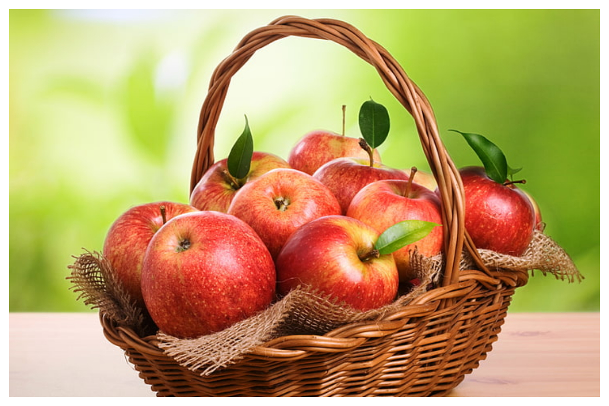 کیا روزانہ ایک سیب واقعی ڈاکٹر سے دور رکھتا ہے، اس کہاوت کے پیچھے چھپی حقیقت کیا ہے؟