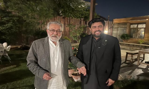 جی ڈی اے سربراہ پیرپگارا سے کامران ٹیسوری کی ملاقات