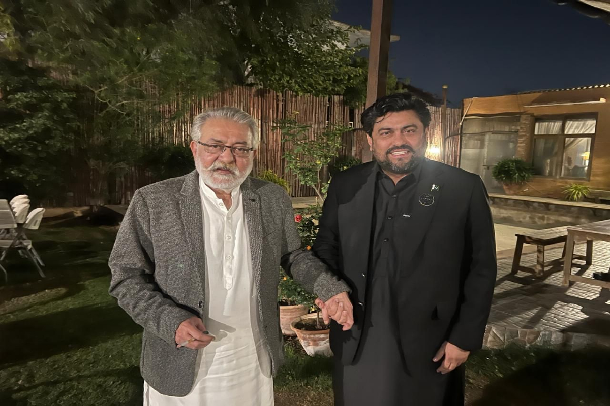 جی ڈی اے سربراہ پیرپگارا سے کامران ٹیسوری کی ملاقات