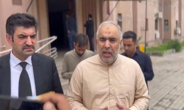 اسد قیصر
