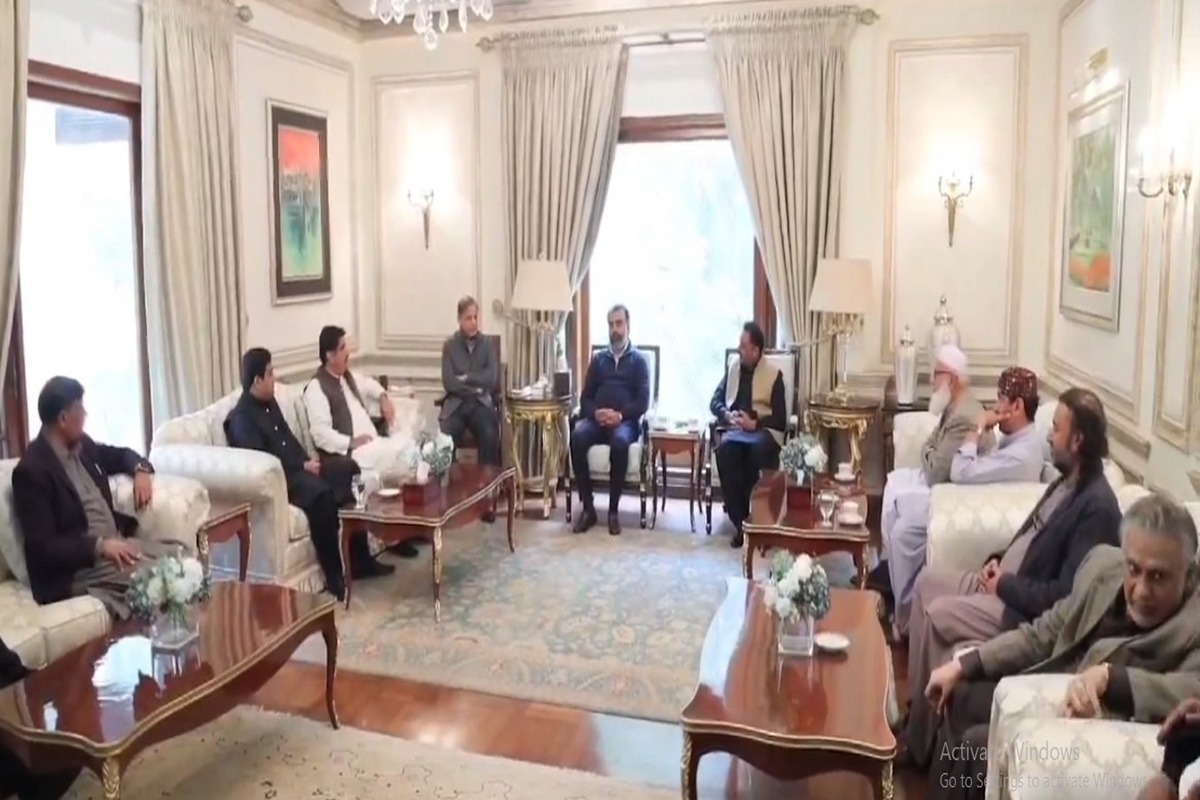 آزاد امیدوار