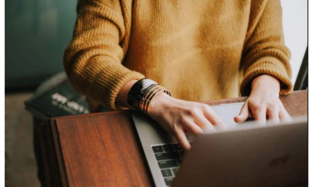 نائجیرین خاتون کو سوشل میڈیا پر منفی ردعمل دینا مہنگا پڑگیا