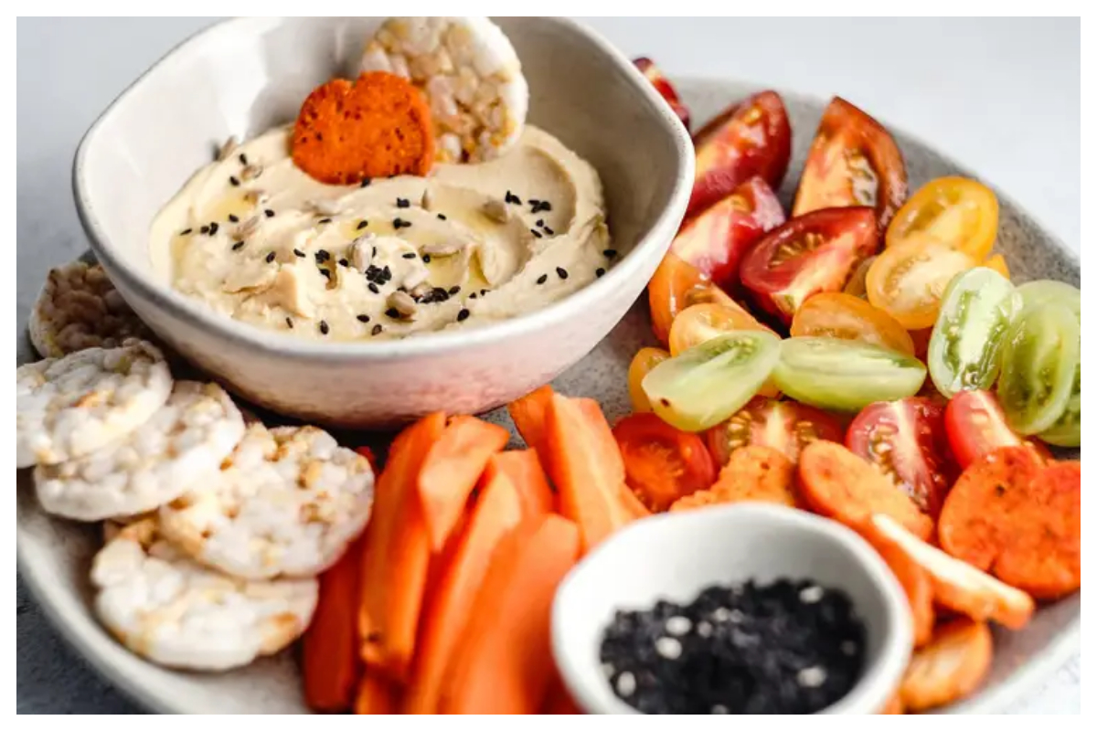 ان 4 صحت بخش اسنیکس سے رات بے وقت کی بھوک کو مٹائیں