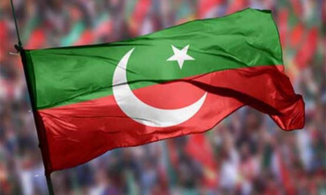 قید پی ٹی آئی رہنماؤں اور بانی کے درمیان اختلافات سر اٹھانے لگے، بغاوت کے آثار نمایاں