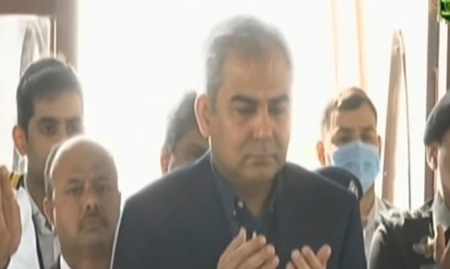 محسن نقوی کی کراچی آمد، مزار قائد پر حاضری