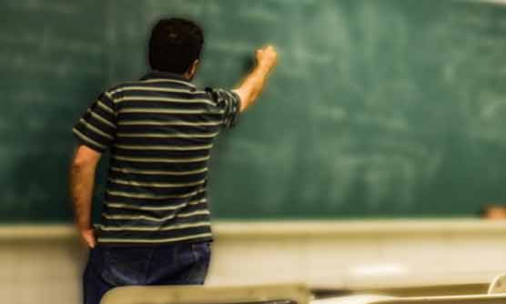 سندھ میں اساتذہ کی 14 ہزار سے زائد خالی اسامیوں کو پُر کرنے کا فیصلہ