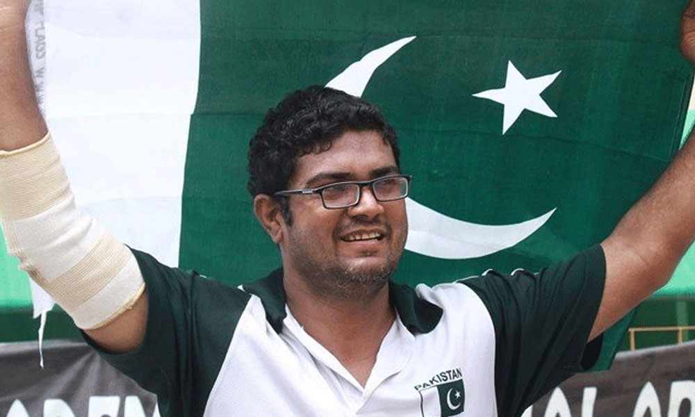 مارشل آرٹسٹ راشد نسیم نے 150واں عالمی ریکارڈ پاک فوج کے نام کردیا