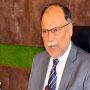 سابق حکومت کی نااہلی کا خمیازہ ہر شعبہ میں بھگت رہے ہیں، احسن اقبال