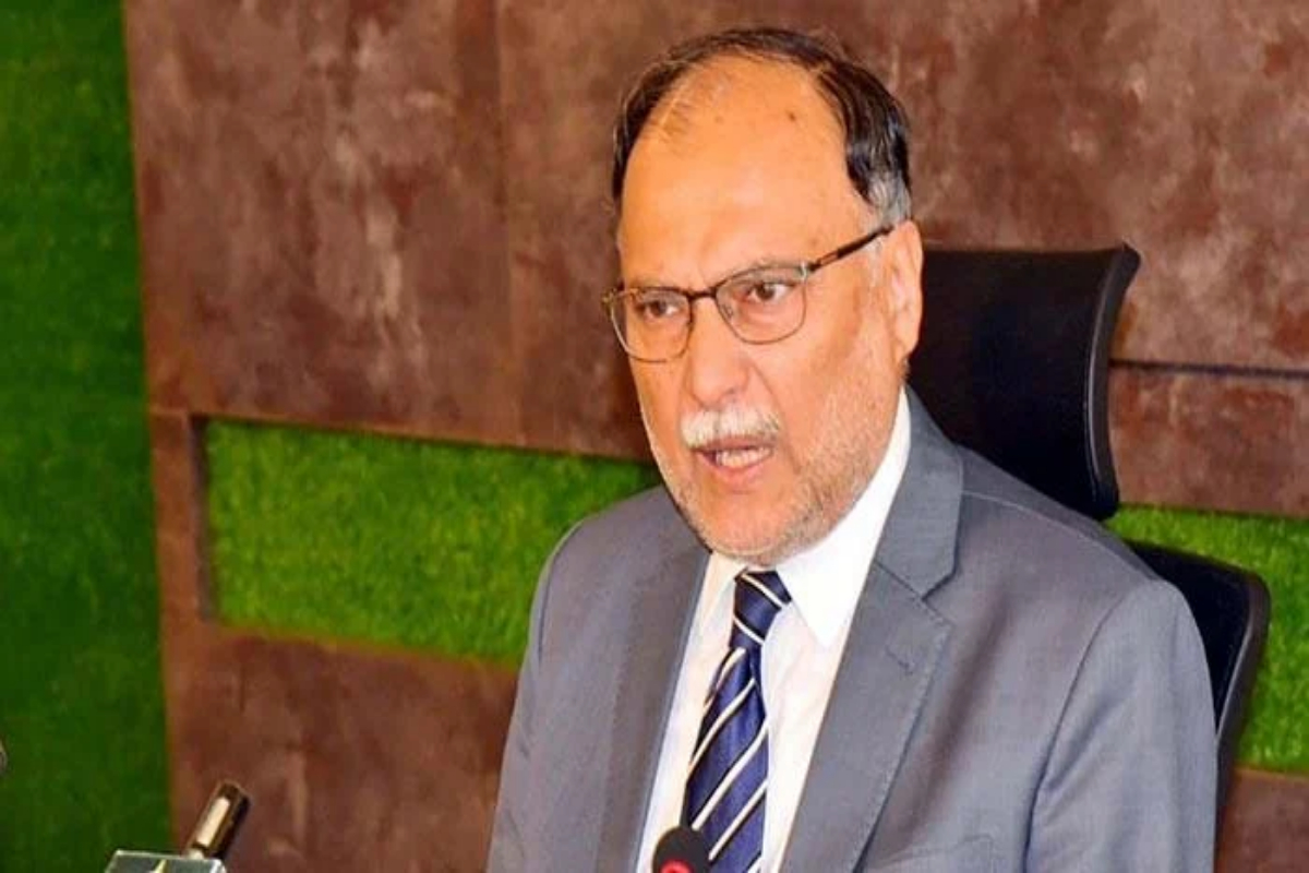 سابق حکومت کی نااہلی کا خمیازہ ہر شعبہ میں بھگت رہے ہیں، احسن اقبال