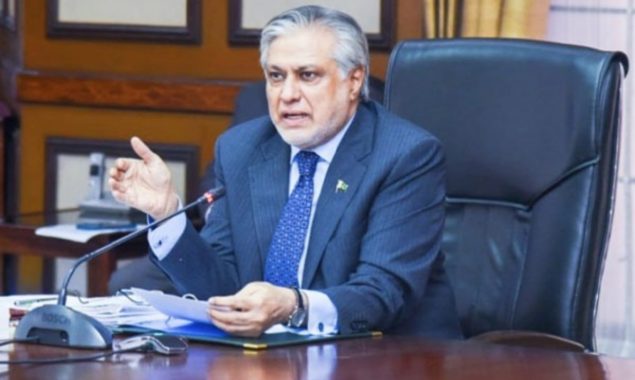 پی ٹی آئی رہنماؤں کا جھوٹا بیانیہ مضحکہ خیز ہے، اسحاق ڈار