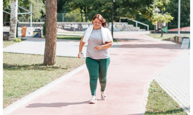 فربہ افراد کو دن بھر میں کتنے قدم چلنا ضروری ہے؟ ماہرین کا اہم انکشاف