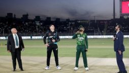 دوسرا ٹی ٹوئنٹی؛ پاکستان کا نیوزی لینڈ کے خلاف ٹاس جیت کر فیلڈنگ کا فیصلہ