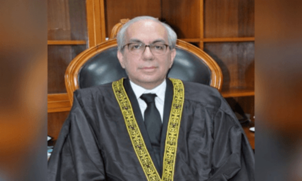 جسٹس منیب اختر