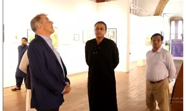 کراچی کے انفرااسٹرکچر کو بہتر کرنے کی کوشش کررہے ہیں، مرتضیٰ وہاب