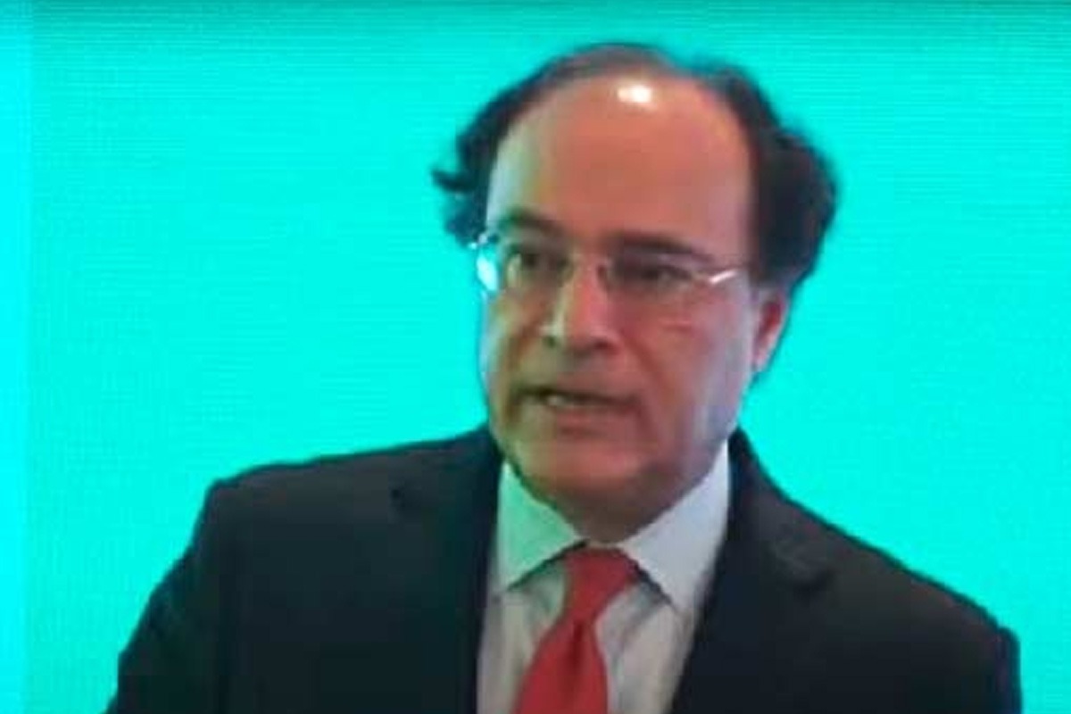 ماحولیاتی تبدیلی اور آبادی میں اضافہ پاکستان کیلئے بڑا خطرہ ہیں، وزیرخزانہ
