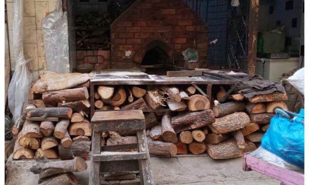 کراچی کے درخت، تندور کے ہوتے نظر