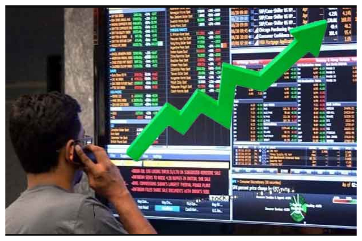 پاکستان اسٹاک مارکیٹ میں نیا ریکارڈ قائم، 100انڈیکس پہلی بار 77 ہزار کی سطح عبور کرگیا