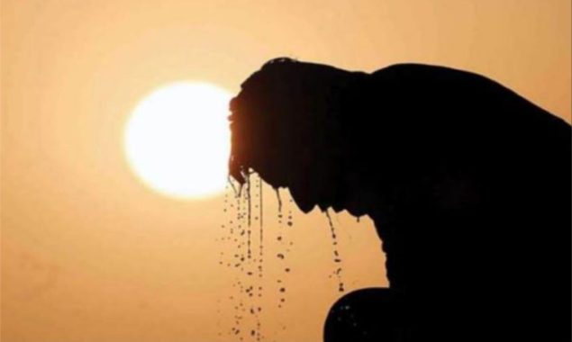 کراچی کا موسم آج بھی شدید گرم؛ پارہ 42 ڈگری تک جانے کا امکان