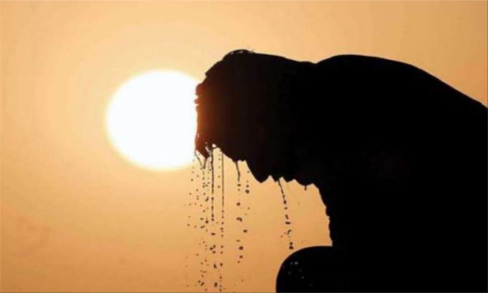 کراچی کا موسم آج بھی شدید گرم؛ پارہ 42 ڈگری تک جانے کا امکان