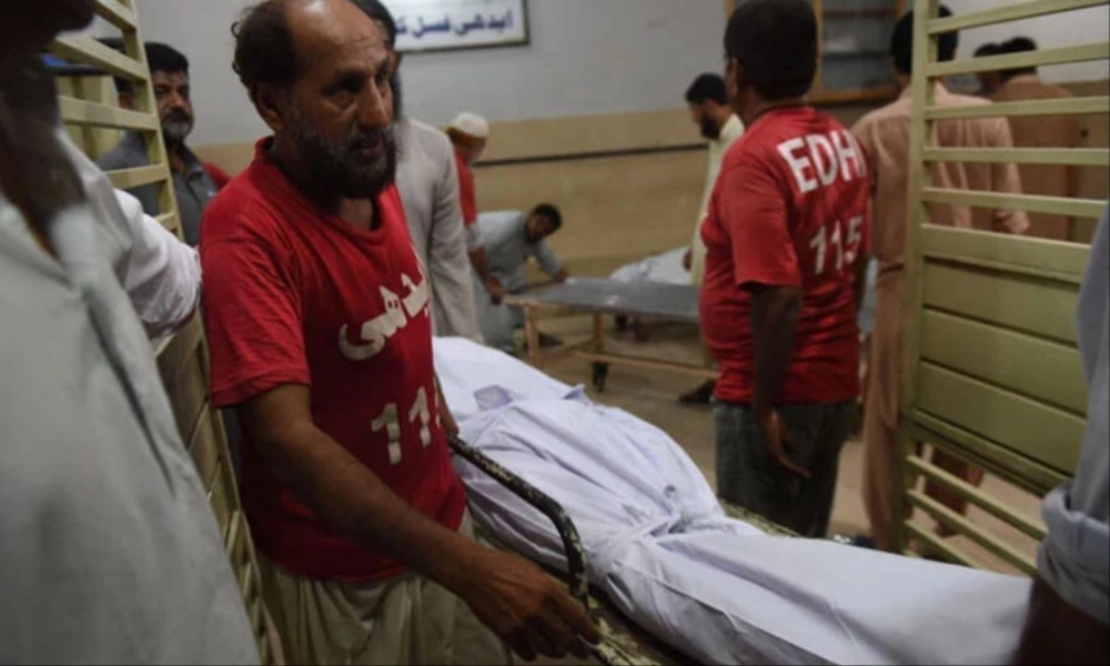 کراچی میں شدید گرمی کے باعث ہلاکتوں کی تعداد 945 تک جا پہنچی