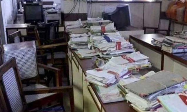 سرکاری ملازمین کے لیے بری خبر؛ حکومت کا ہفتہ کی تعطیل ختم کرنے پر غور