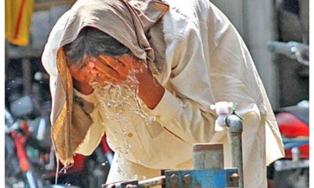 کراچی میں شدید گرمی اور حبس، شہری بے حال