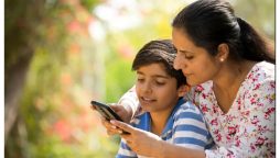 کس عمر میں زیادہ اسکرین دیکھنا امراض قلب کے خطرے کو بڑھا دیتا ہے؟
