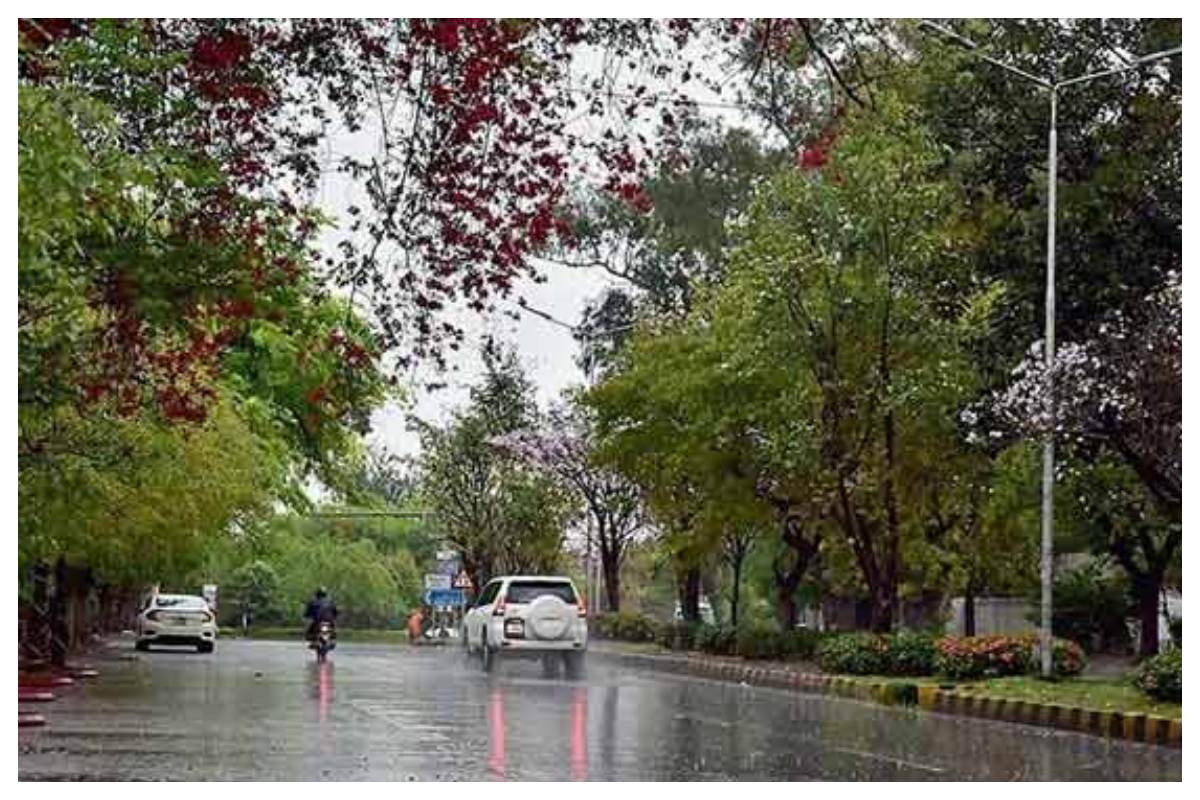 کراچی میں آج سے مون سون بارشوں کا ایک بار پھر سے آغاز