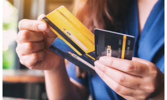 کریڈٹ کارڈز کے ذریعے خریداری کے رجحان میں زبردست اضافہ