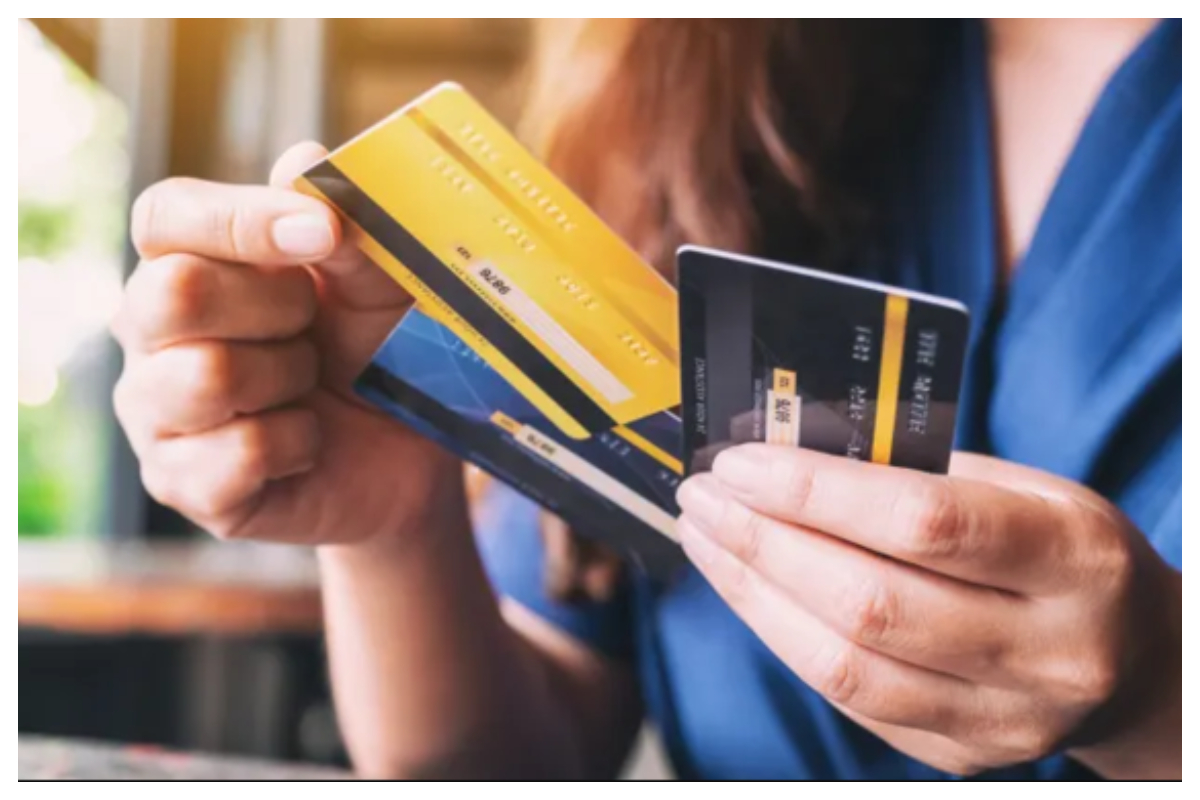 کریڈٹ کارڈز کے ذریعے خریداری کے رجحان میں زبردست اضافہ