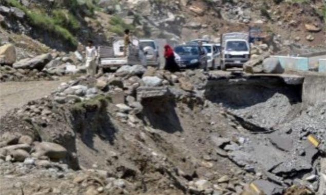 مون سون بارشوں نے ناران کاغان میں تباہی مچادی