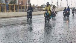 شہر قائد کے مختلف علاقوں میں بوندا باندی، موسم خوشگوار